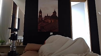 Preview 2 of Sunny Leyoni Sex Video - Me pide que ponga la sabana para que la pueda follar por el co&ntilde_o en misionero , le hago el amor de forma rom&aacute_ntica porque ella es muy sexy,  una rica pareja caliente terminan teniendo sexo rom&aacute_ntico en un motel bajo la cobija