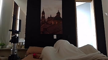 Preview 3 of Sunny Leyoni Sex Video - Me pide que ponga la sabana para que la pueda follar por el co&ntilde_o en misionero , le hago el amor de forma rom&aacute_ntica porque ella es muy sexy,  una rica pareja caliente terminan teniendo sexo rom&aacute_ntico en un motel bajo la cobija