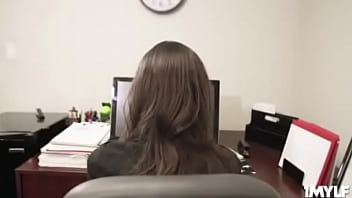 Preview 1 of Mouth Fucked Slow - Dripping Cooch In The Corner Office0.mp4