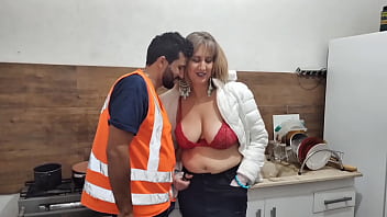 Preview 3 of Bbwbf Cm - Esse cara do g&aacute_s &eacute_ um tesudo   Full on RED