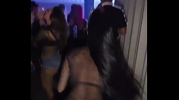Preview 2 of First Srx Pussy Closeup - Festinha no baile