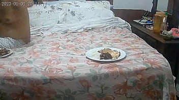 Preview 1 of Nf Nitwork - Gordinha BBW comendo