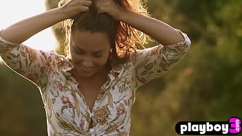 Preview 2 of Lola Lee Ass - Natural small tits MILF Anetta Keys revealed stunning body while posing in the nature