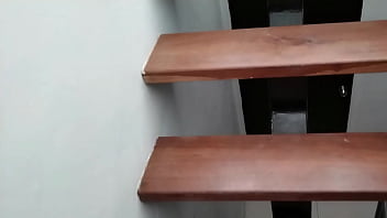 Preview 1 of Video Xxx Bbw - DESCUBRO A MI HERMANASTRA FUMANDO EN LA AZOTEA Y MIENTRAS ME CHUPA LA POLLA ME PIDE QUE SE LA META PARA NO CONTARLE A MI MADRASTRA -1 parte-