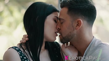Preview 1 of Iran Sex Vidio Hd - Sadie Blake is curious about getting into a polyamory so she tries the goods first
