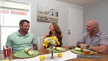 Preview 1 of Indion Parn Vdo - Horny Big ASS MILF StepMom Cheats As I Breed Her Pussy on her special dayDay 4