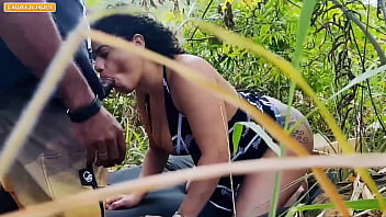 Preview 3 of Rough Outdoor Rape - ela teve a maior supresa no dia dos namorados kkkkk ficou esperando presente
