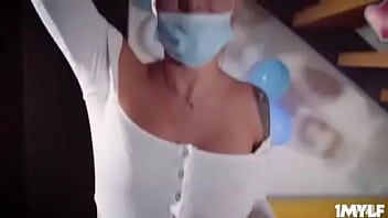 Preview 1 of Bokep Gladiator Kolosal - Happy Birthday Indeed1.mp4
