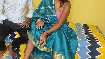 Preview 1 of Ma Bhta - Indian hot Milf aunty vs hot teen!! Indian sex with hindi audio