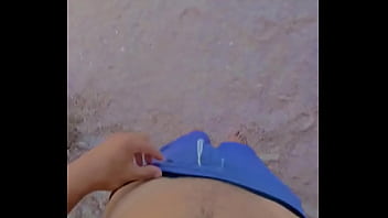 Preview 1 of Muslim Nikob - Me masturbo en la playa