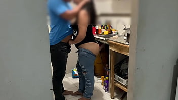 Preview 2 of Ass Clap Dress - Me culeo a mi hermanastra mientras cocina