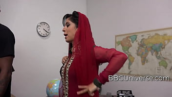 Preview 1 of Beautiful Suckung - Arab Babe Gets Gangbanged By Class Of Black Students
