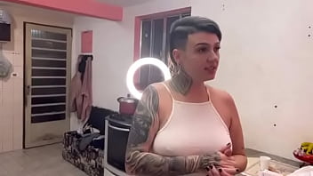 Preview 3 of Nepali Xaxi Video - Passando l&iacute_quido branco no rostinho qui del&iacute_cia!