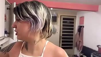 Preview 1 of Nepali Xaxi Video - Passando l&iacute_quido branco no rostinho qui del&iacute_cia!