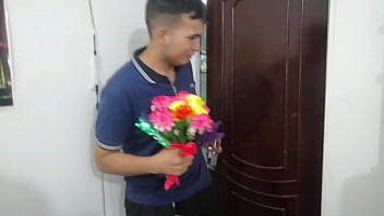 Preview 1 of Seachreipu Porn - mi madrastra le es infiel a mi padre  porque soy mas joven y tengo la polla dura y grande