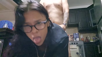 Preview 2 of Mia Khalifa Phone Sex - Le pongo sus buenas nalgadas mientras le doy duro!! Flaquita caliente de 23 a&ntilde_os!!
