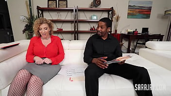 Preview 2 of Bomos Com - Insatiable Milf Sara Jay Gets Her Cunt Packed With A Raging Hard Cock!