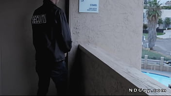 Preview 1 of Sex Mrjaat Com - Security guard anal fucks blond guy for wild fun after his night out