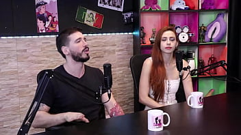 Preview 4 of Movies Sex Tv - Eles fizeram uma suruba com 80 pessoas,  e eles tem medo de transar com ela - Peachvelvet