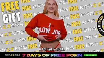 Preview 4 of Tante Colmek - Brazzers AD - Jennifer White,  Sarah Vandella - 7 days Free,  Memorial Day