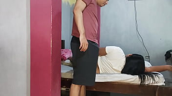 Preview 2 of Mia Lie - entr&oacute_ al cuarto por error y consigo a ella con muy poca ropa muy provocativa para luego logra follarmela antes de que lleguen las personas