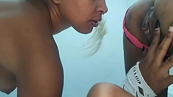Preview 3 of Doktor Pussy Glrs - Meu cu rasgado no menage e chupei a bucetetinha da Thai Kalifa leo ogro (completo no Red)