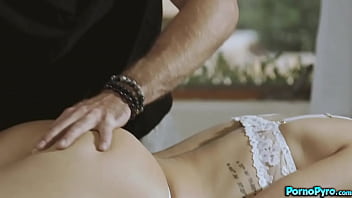 Preview 1 of 18 Sex Ganda Crot Dalem Porn Com - Lucas Frost Eagerly Eats Hot Brunette &#039_Melissa Stratton&#039_s&#039_ Trimmed Pussy
