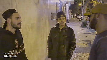 Preview 1 of Saleeping Pron - Fudendo com dois dotados