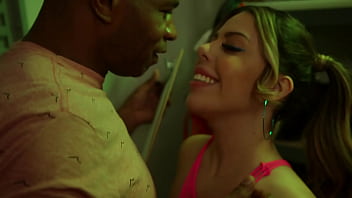 Preview 3 of Shoot Video - A PRIMEIRA DUPLA PENETRA&Ccedil_&Atilde_O DE ALICE LINS - TRAILER EXPL&Iacute_CITO - FRAGMENTADA