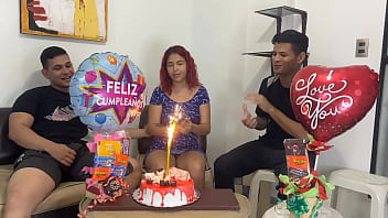 Preview 1 of Www Wwwxxxxx 50 Bf Hd Video Bfg - Madrastra Hermosa es Follada por sus 2 Hijastro en su Cumplea&ntilde_os cuando su marido esta Trabajando