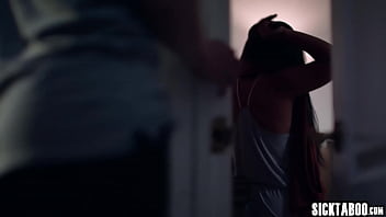 Preview 2 of Xnxx Khon - Teen with big ass Gizelle Blanco enjoyed slumber party and rough sex with big cock guy