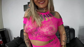 Preview 1 of Village Girls Fingering - Carol Galega se surpreende com tamanho do pau do ator e mesmo assim faz anal com vontade