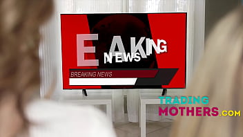 Preview 1 of Mom And Dogatar Xcc - End Of World Family Bonding