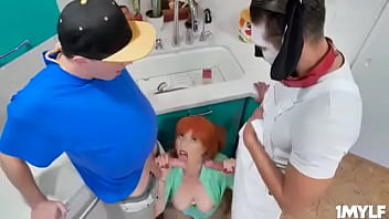 Preview 2 of Eat Eat Pussy - Family Fucking Guy2.mp4