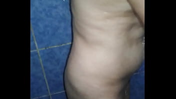Preview 1 of Wash Cfnm Sex - Dawid wali konia bo się nastukał ️
