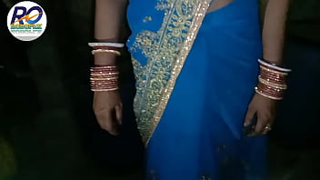Preview 1 of Blue Rose - Desi gau ki barati me maal ko patake chudai kiya ghori banakar saree uthake ke Anal sexy videos ke