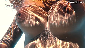 Preview 3 of Ibdian Chudi - Sensational Venezuelan in Poolside Swim Session