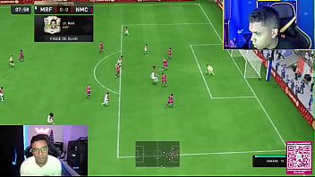 Preview 1 of European Full Length - streamer de fifa socando a bola pra dentro do sem dedo