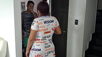 Preview 1 of Xnxx Com Vidios - Hago que mi vecino se deje chupar la polla Parte 1
