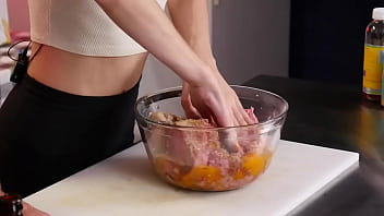 Preview 2 of Nikki Thorne Anal - Bush Or No Bush?