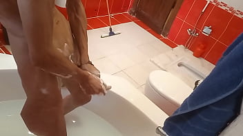 Preview 3 of Xxxx Hot Mom Lesbian - جاب ضهرو بالجاكوزي ️️