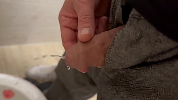 Preview 3 of Teacher Studant Xxx Com - Guy Pee on My Clit and I Hold his Dick when Pee Compilation 4 Videos