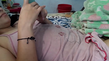 Preview 1 of Ginger Bbw - GRABANDOLA SIN QUE SE DE CUENTA ESCUCHA COMO LO ECHA DE LA HABITACION