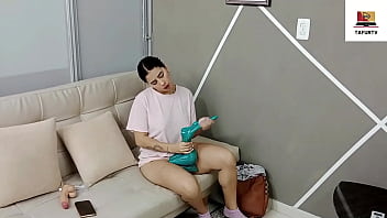 Preview 3 of Street Fuck For Money - Llego a casa y encuentro A HIJASTRA CACHONDA MASTURBANDOSE CON SU DILDO- PARTE 1