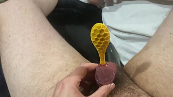 Preview 1 of Xart Mobil Videos - Sounding sounding and pissing on myself again.