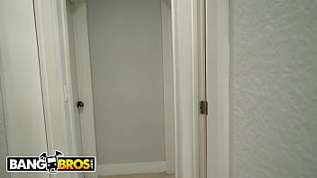 Preview 1 of Xandxx Vedious - BANGBROS - Devious Latin Hottie Kira Perez Gets Caught By Tyler Steel