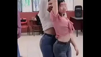 Preview 1 of Www X Video Os Com - Chicas perreando