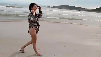 Preview 2 of Www Xxx India Videos - Aquele passeio em uma praia nudista com a esposa