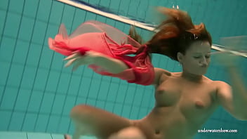 Preview 2 of Vasu Naag - Brunette babe Silvie becomes a sensation in the pool
