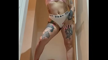 Preview 1 of Xxx Frr Videos - Alina Modelista say hello